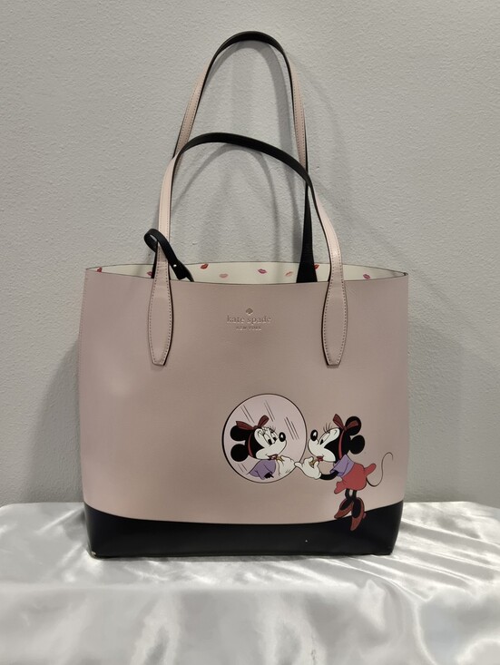 kate spade Handbags - kate spade New York X Disney Minnie Mouse Large Reversible Tote With Pouch